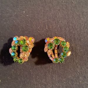 Vintage Rhinestone clip on earrings